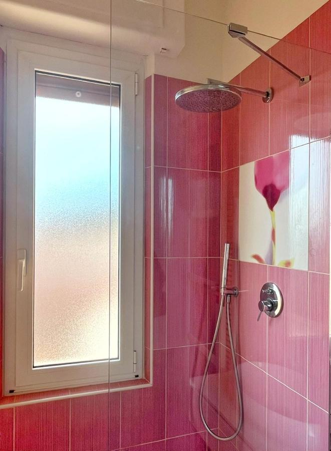 Il Nido Di Giraben Appartement Savona Buitenkant foto